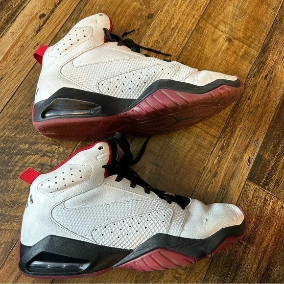 Nike Air Jordan Lift Off Men’s 10 Basketball Shoe‎ White/Black/Red AR4430-106 - Picture 8 of 12